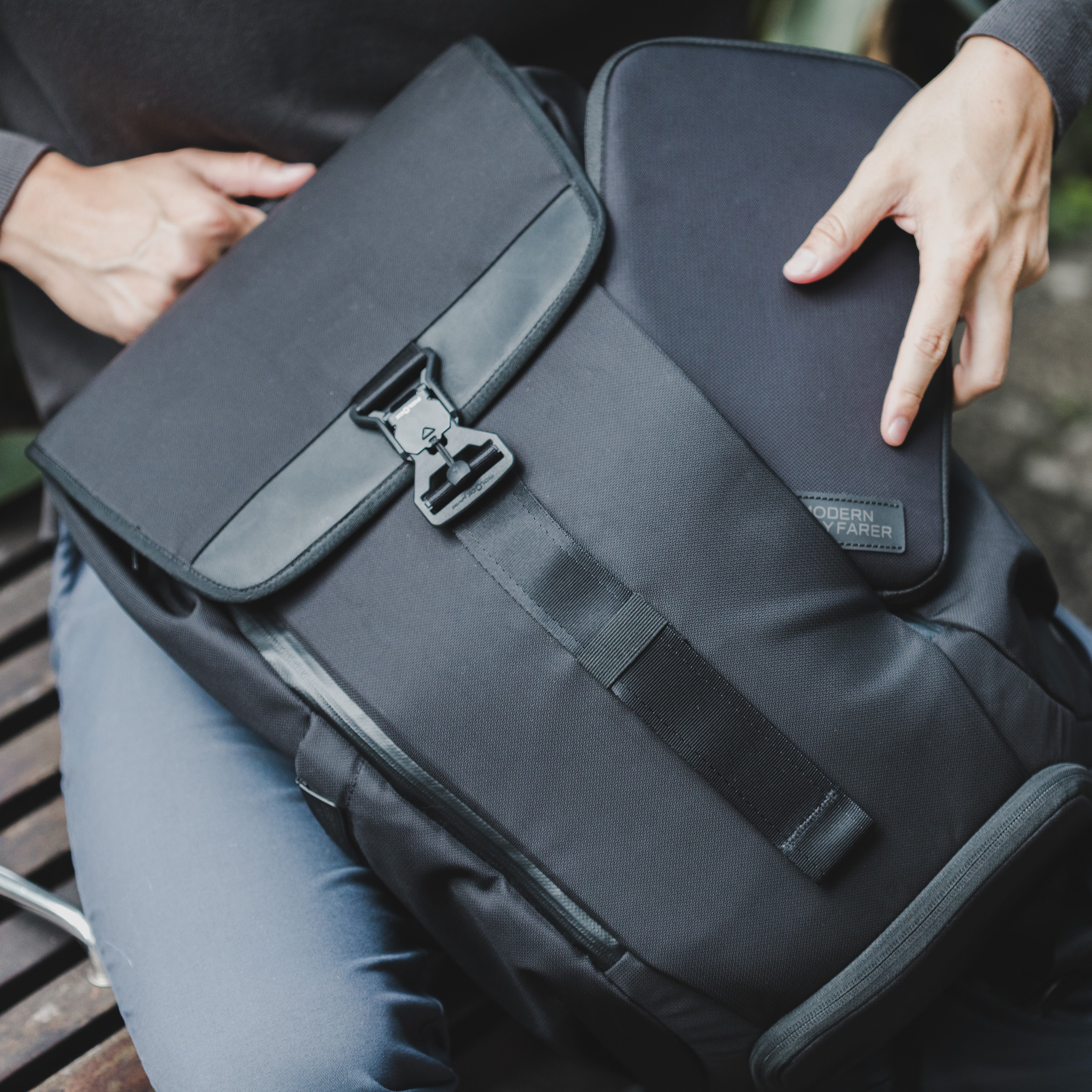 DAYFARER Tech Pouch