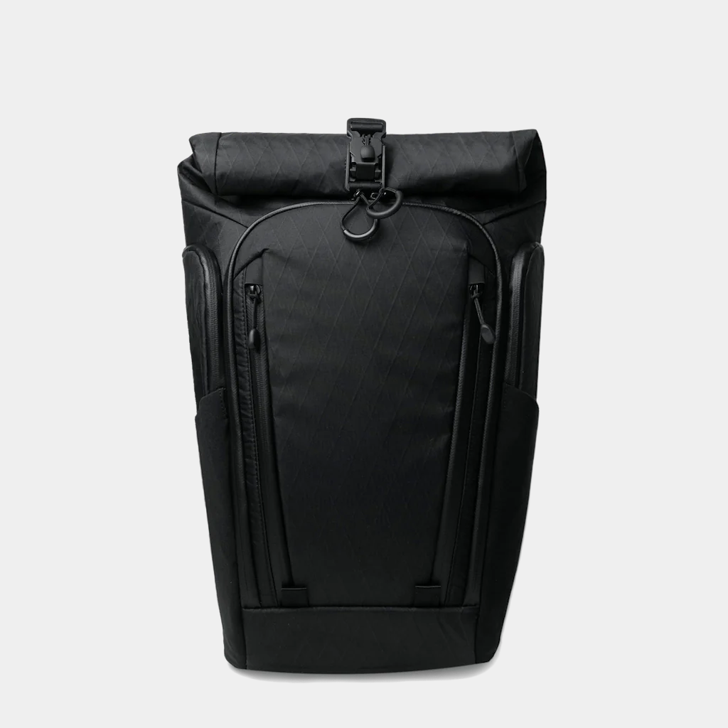"MODERN DAYFARER ACTIVE Sling Pack - Designed to carry your everyday and gym essentials"