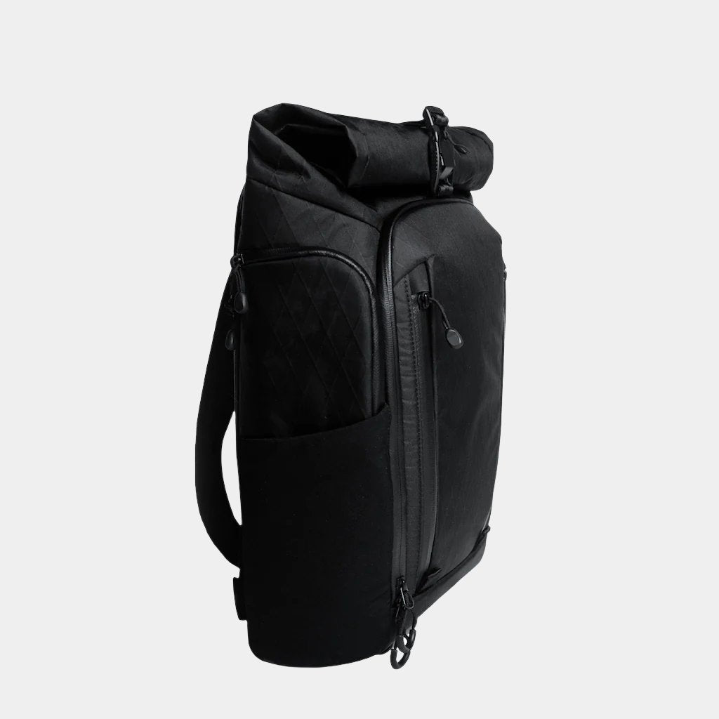 "MODERN DAYFARER ACTIVE Sling Pack - Profile 1"