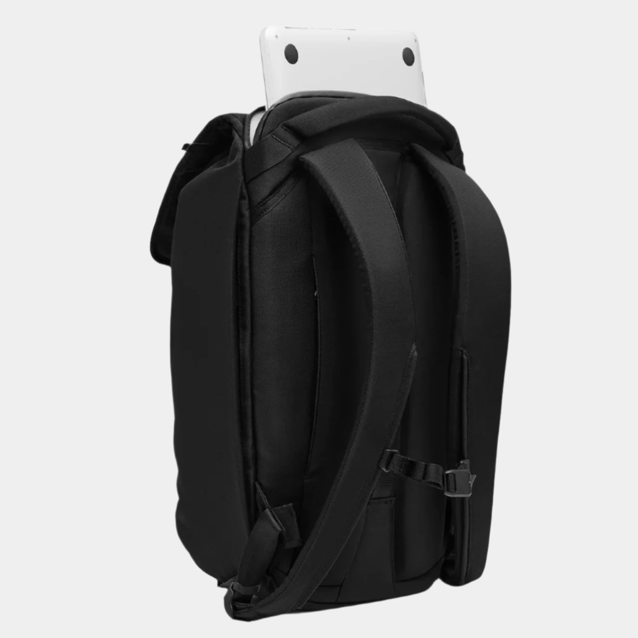 Laptop compartment of the MODERN DAYFARER Backpack 18L in black