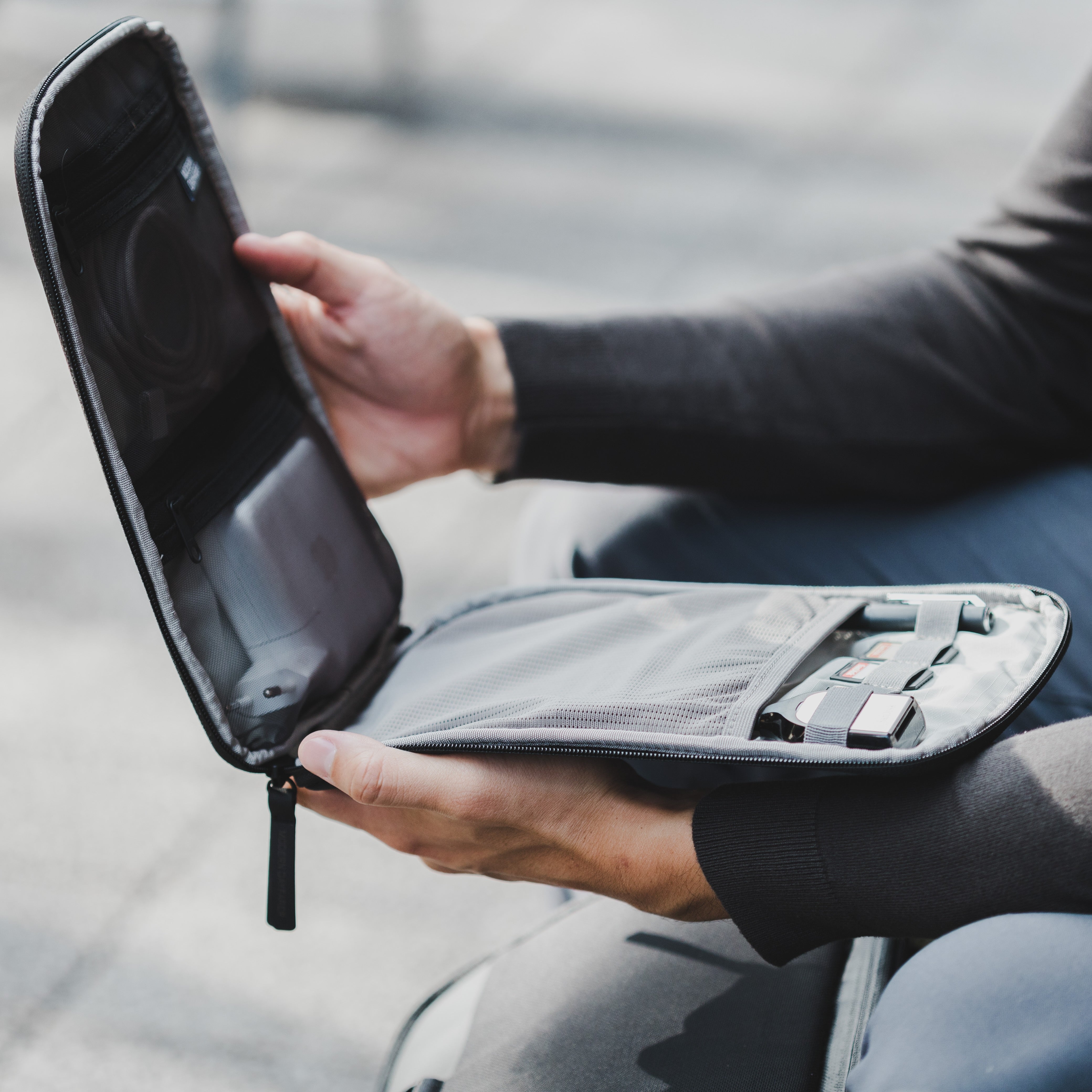 DAYFARER Tech Pouch