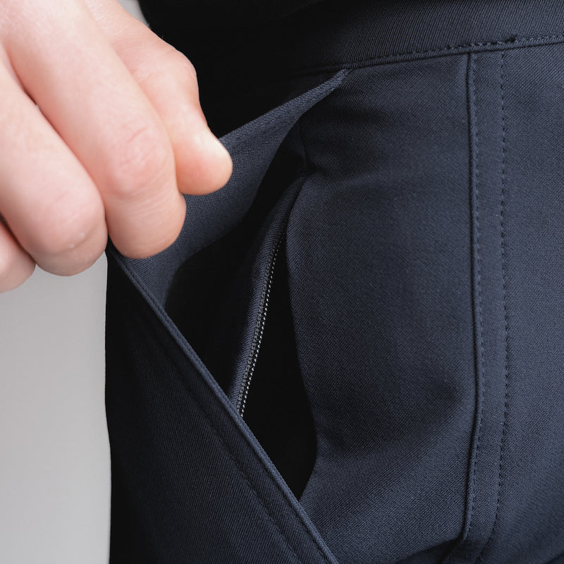 Dayfarer short hidden zip pocket detail
